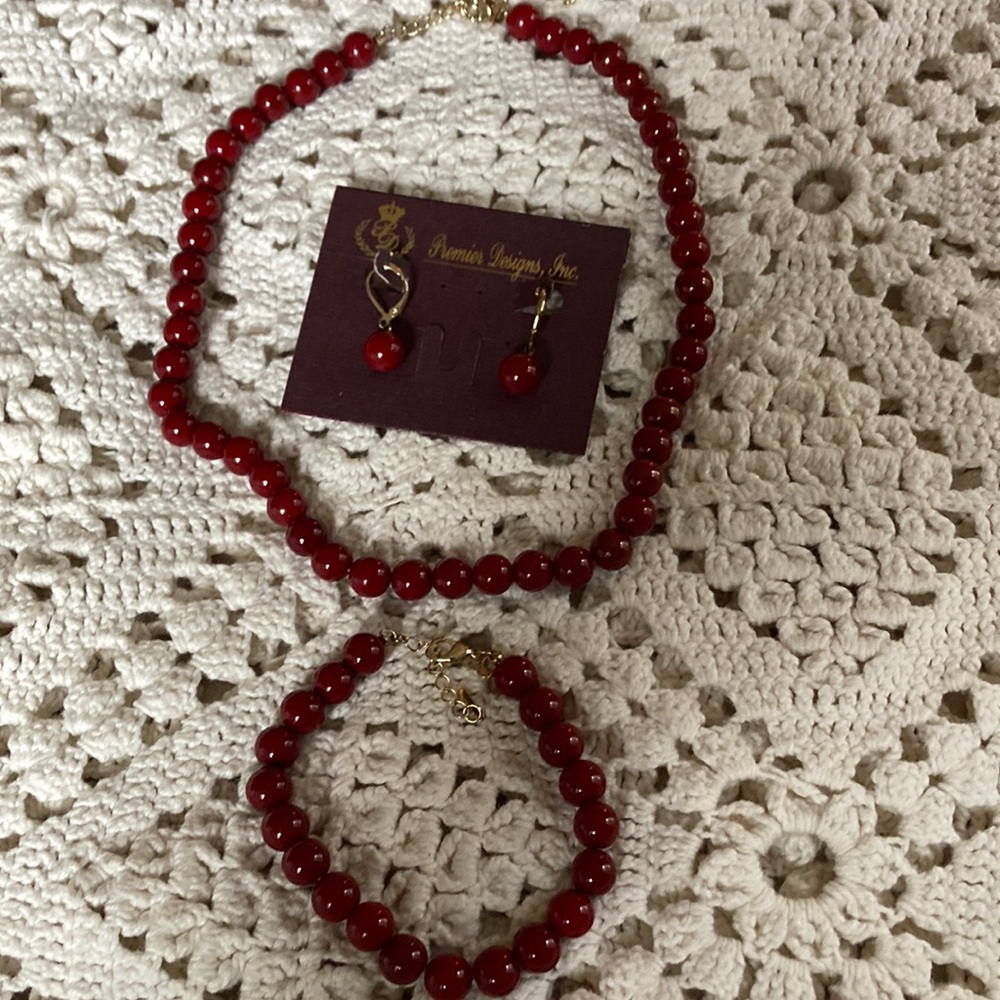 Premier Designs deep cherry red bead necklace bracelet earrings set